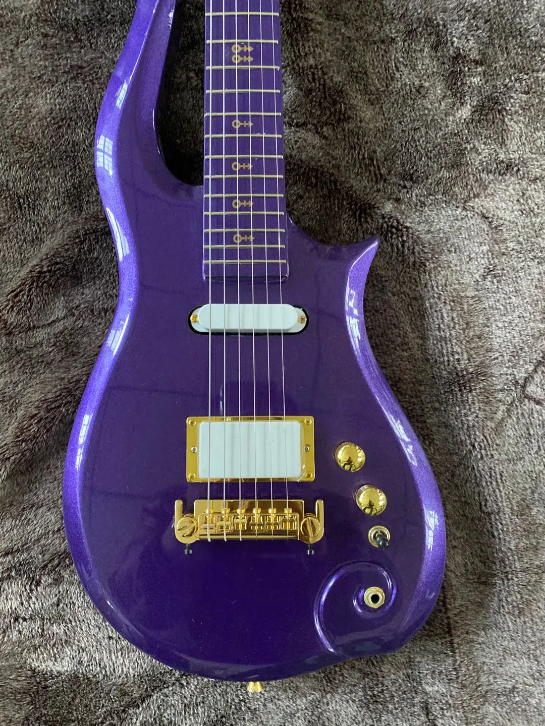 Weifang Rebon 6 String Cloud Prince Electric Guitar in Purple