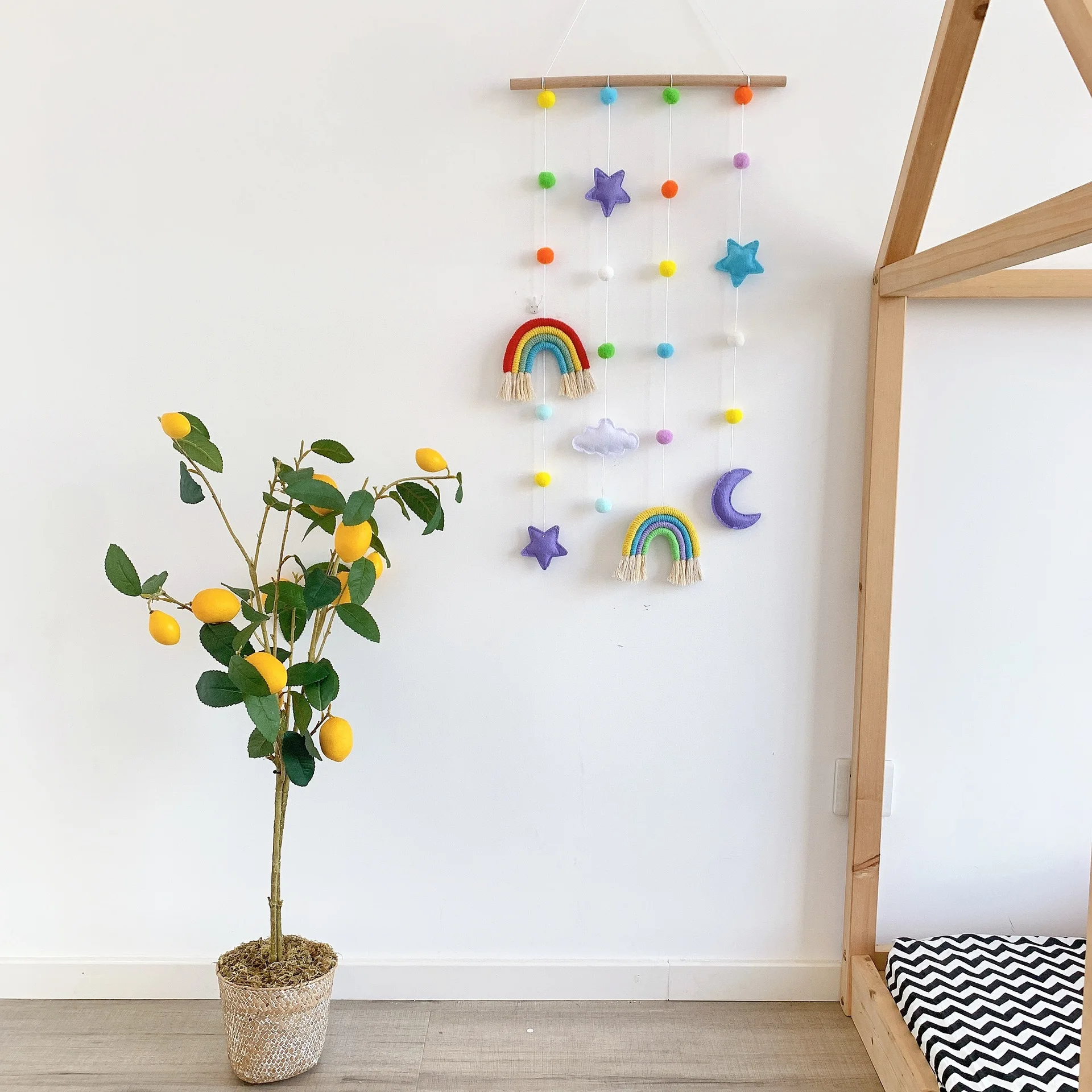 2020新品ins热卖手工儿童房装饰彩虹星星绒球花边壁挂