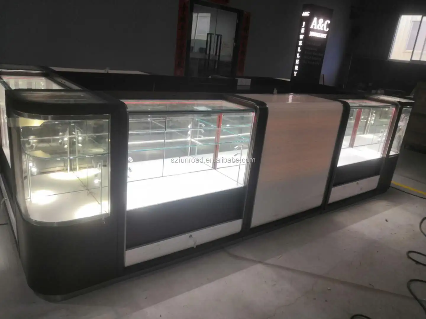 Customized combination tempered glass jewelry kiosk showcase supplier with anti - theft shutter door