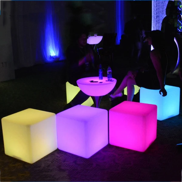 led cube.jpg