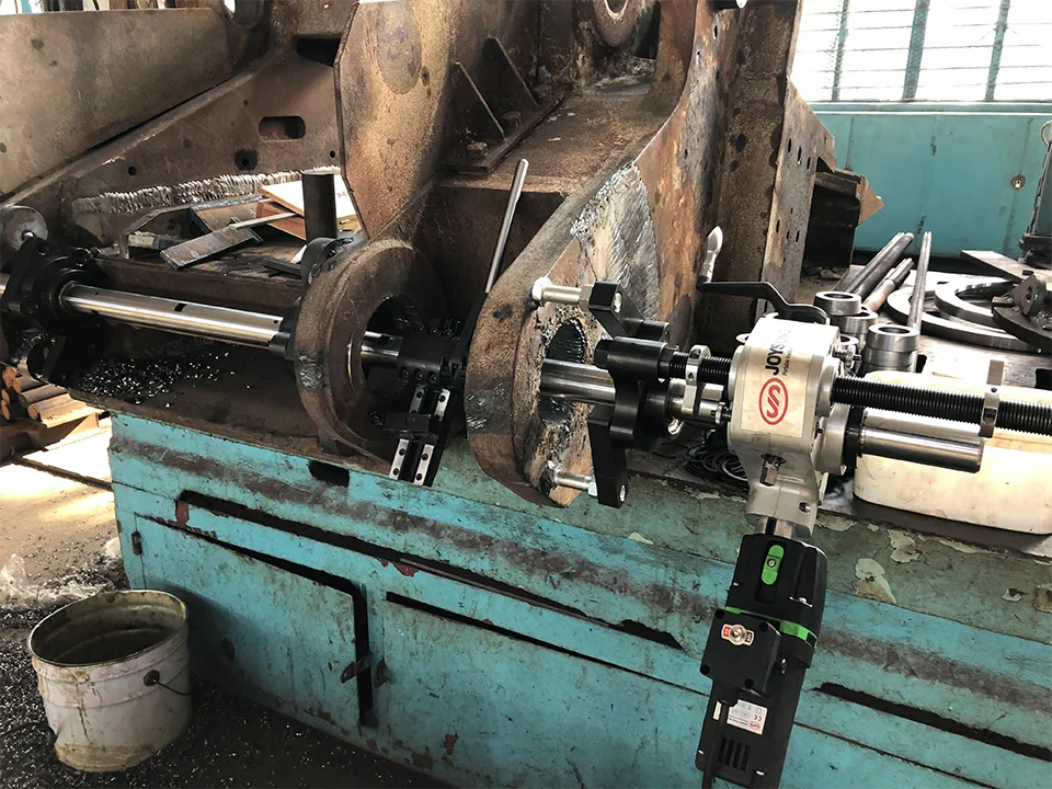 joys安装最新的垂直便携式线路镗床现场服务