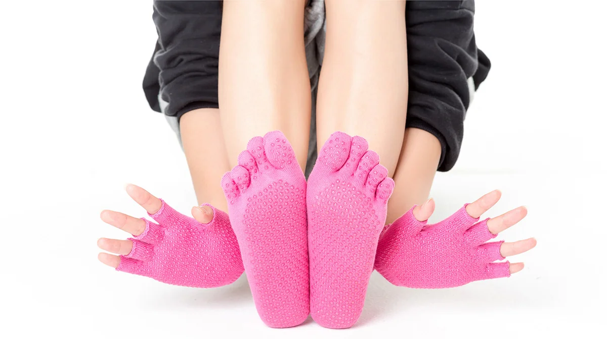 JANE9059. Yoga Socks Non-Slip Grips for Pilates Ballet Dance Barefoot Workout Cotton Open Toe Women Sports Socks 
