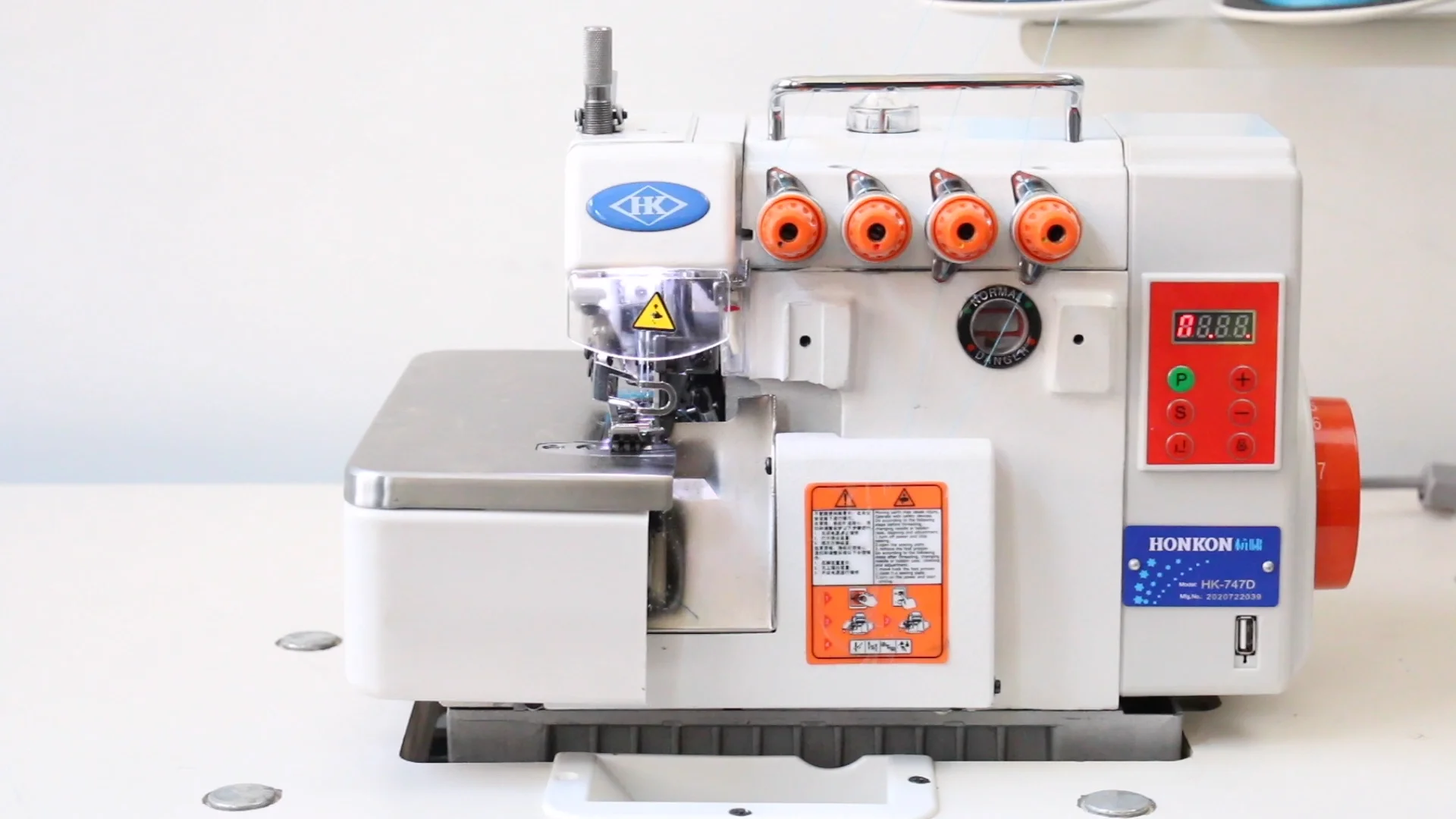 Коверлок janome 1200d белый. Скорость оверлока. Оверлок изнутри. Коверлок bernina bernette funlock b48. Оверлок merrylock 085a.