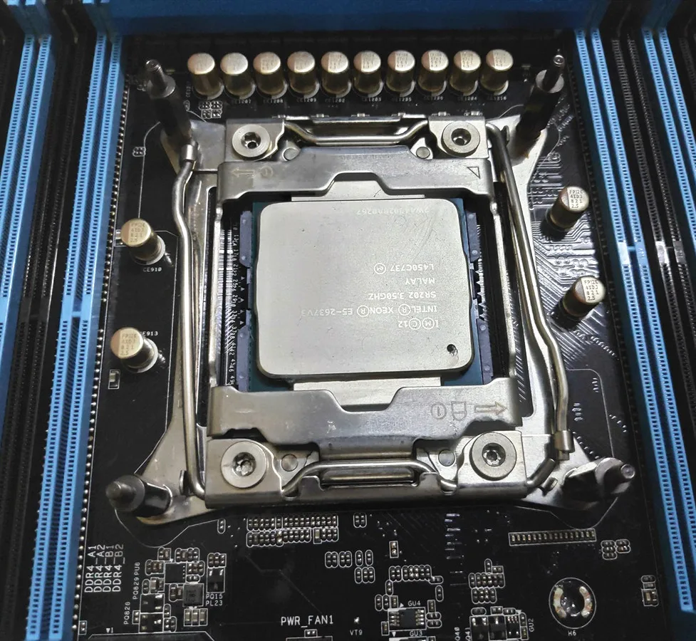 hpe dl380 gen9 英特尔至强 e5-2637v3 15m 4 核高速缓存服务器处理器