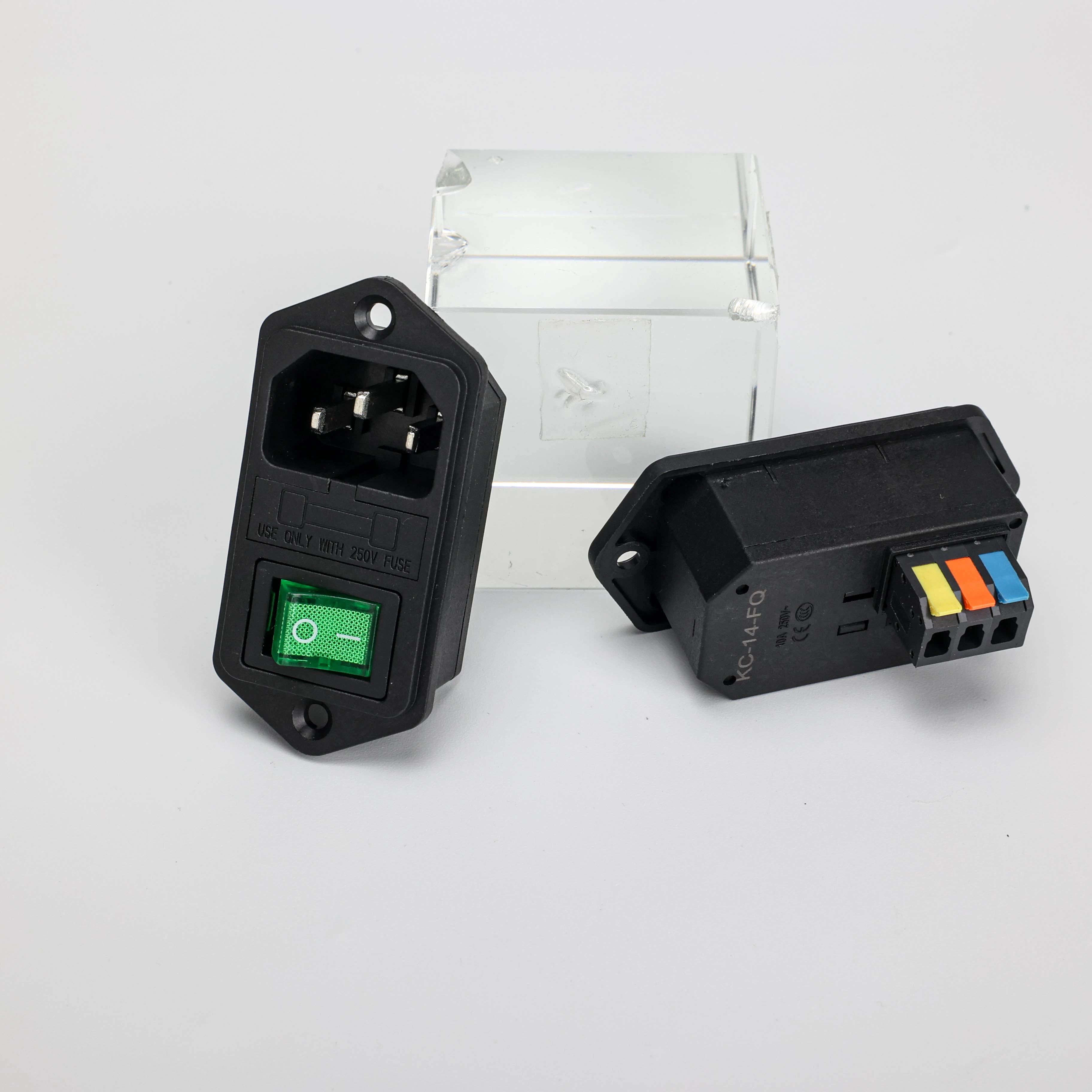 3 pin 10a 250v switch socket