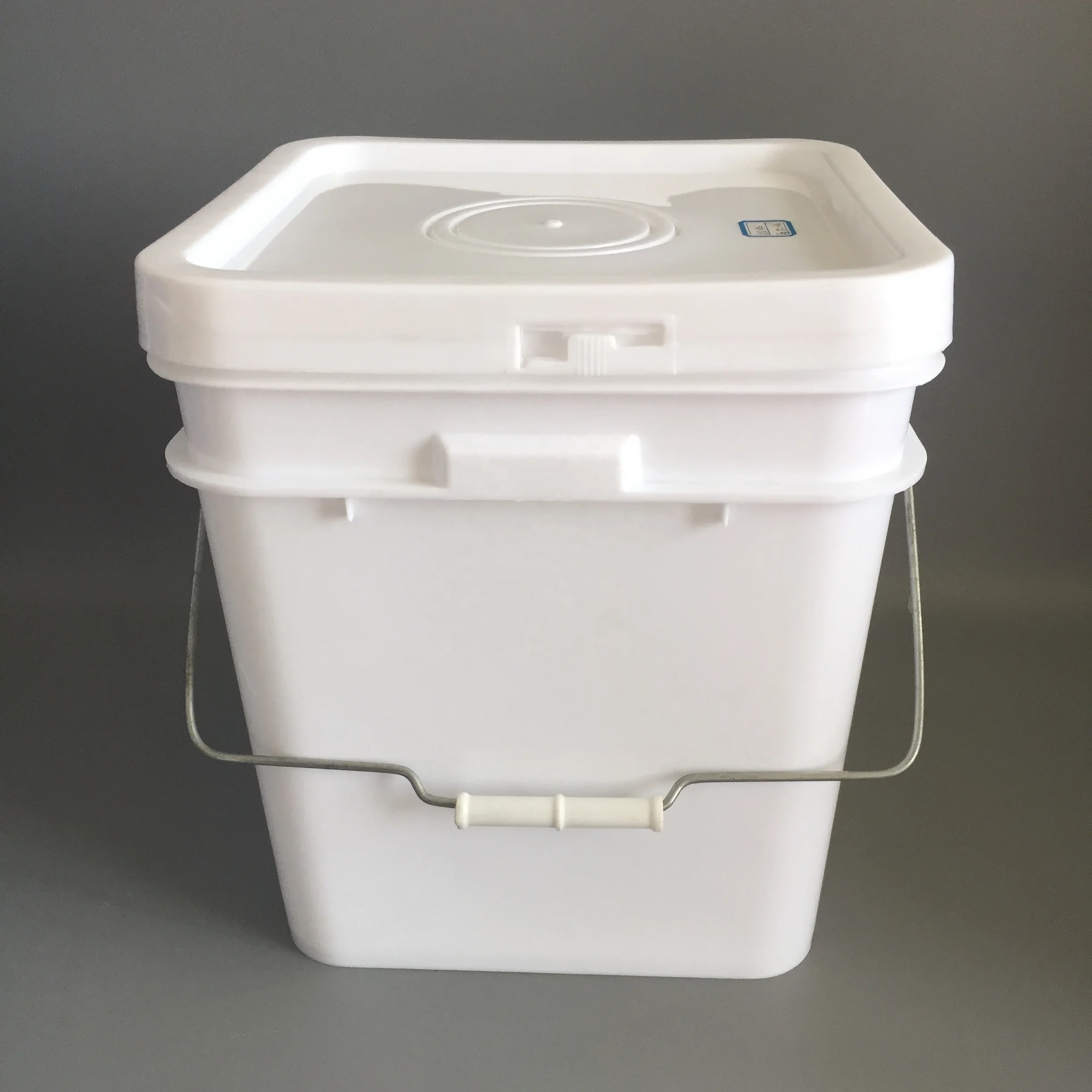 Square Plastic Bucket Pail With Lid 15liter - Buy Square Plastic Bucket ...