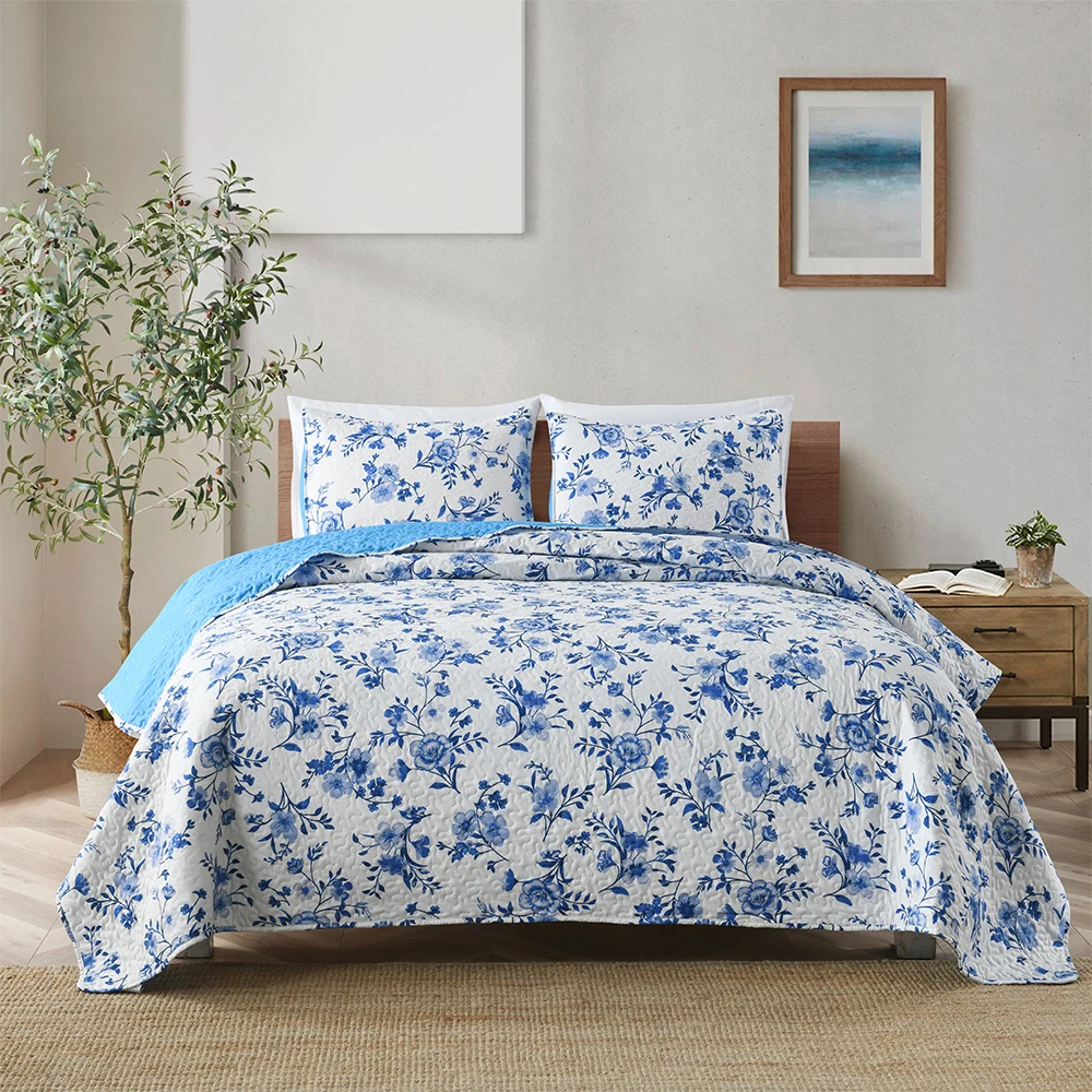 Blue Cute Floral Printed Quilt Bedspread Set Three-piece Set For ...