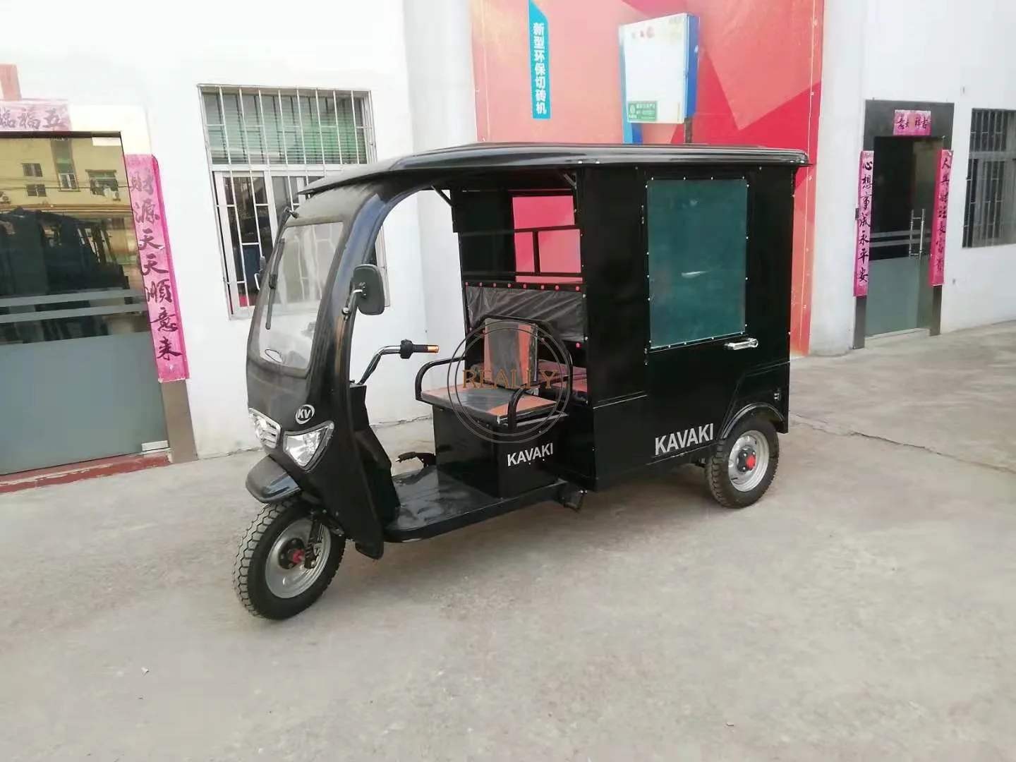 Oem Three Wheels Electric Tricycles Kenya New Tuk Tuk Mobile Adult Cart