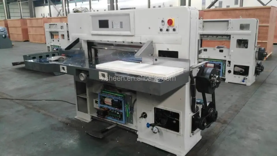paper cutting machine.jpg