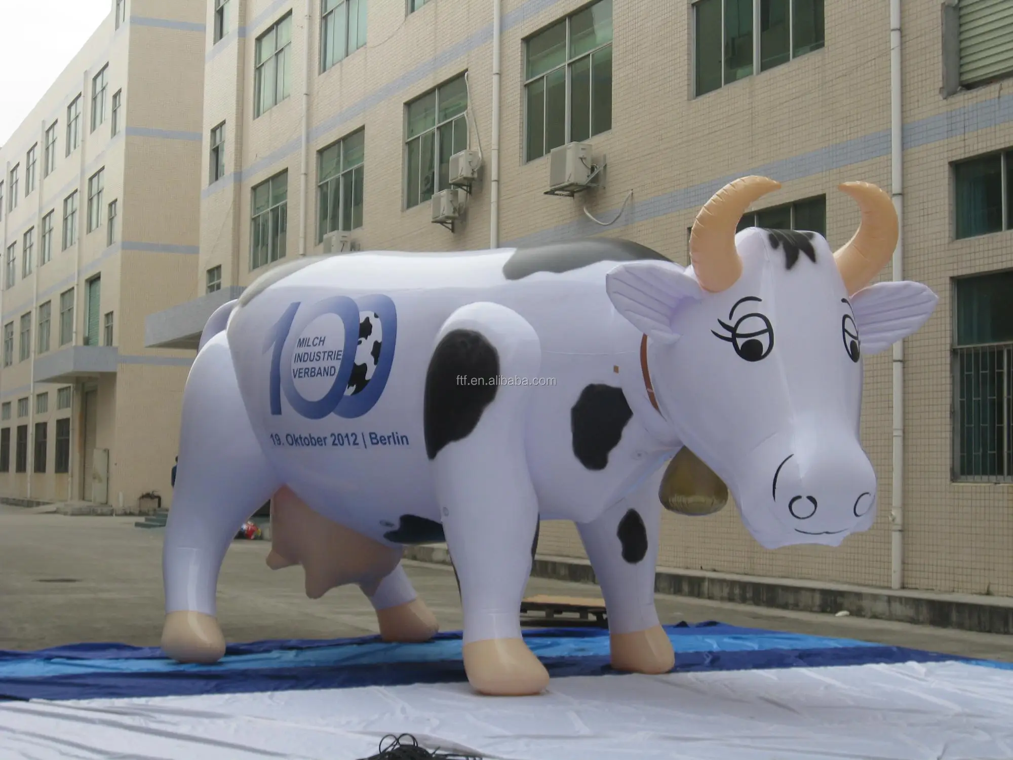 High Quality Plastic Inflatable Cow Toy For Kids Buy Giant Inflatable