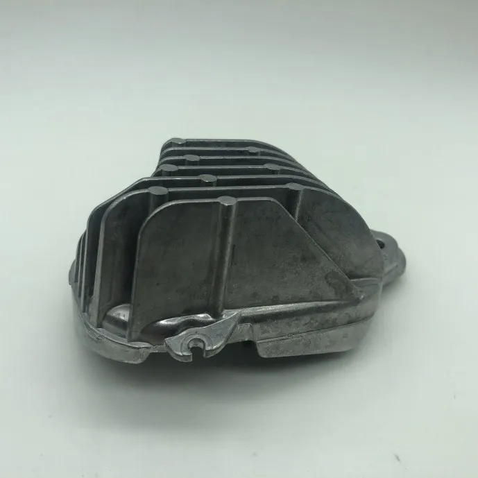 8R0941476B daytime light