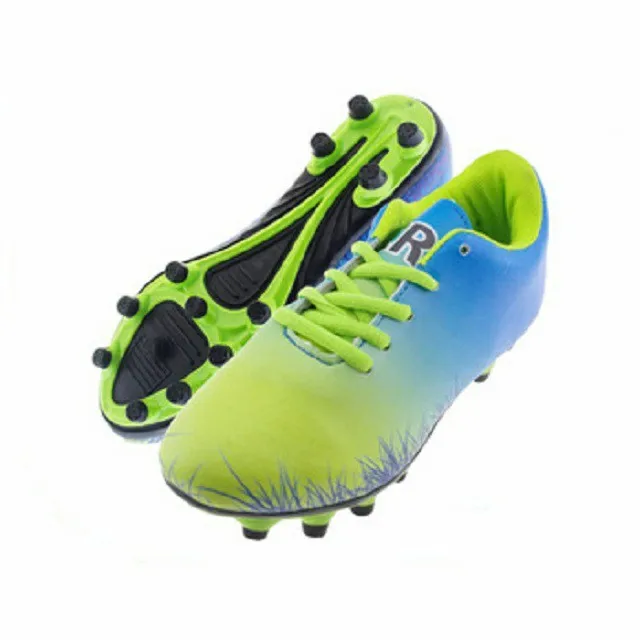 sport shoes spikes