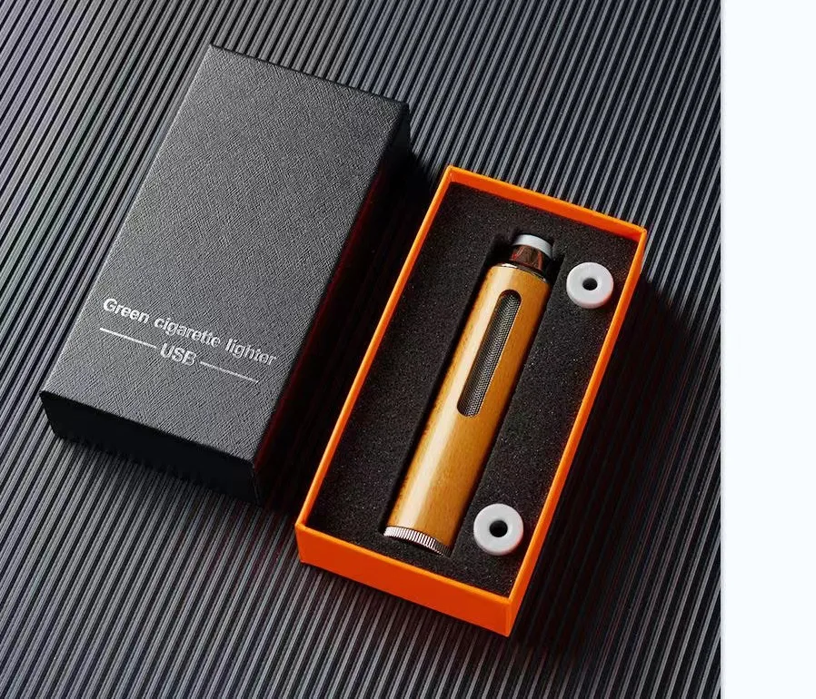 Wholesale Modern Portable Ashtray Cigarette Holder Ash Packed Smokeless Wooden Ash-free Car Handheld Ashtray Smoking Accessory