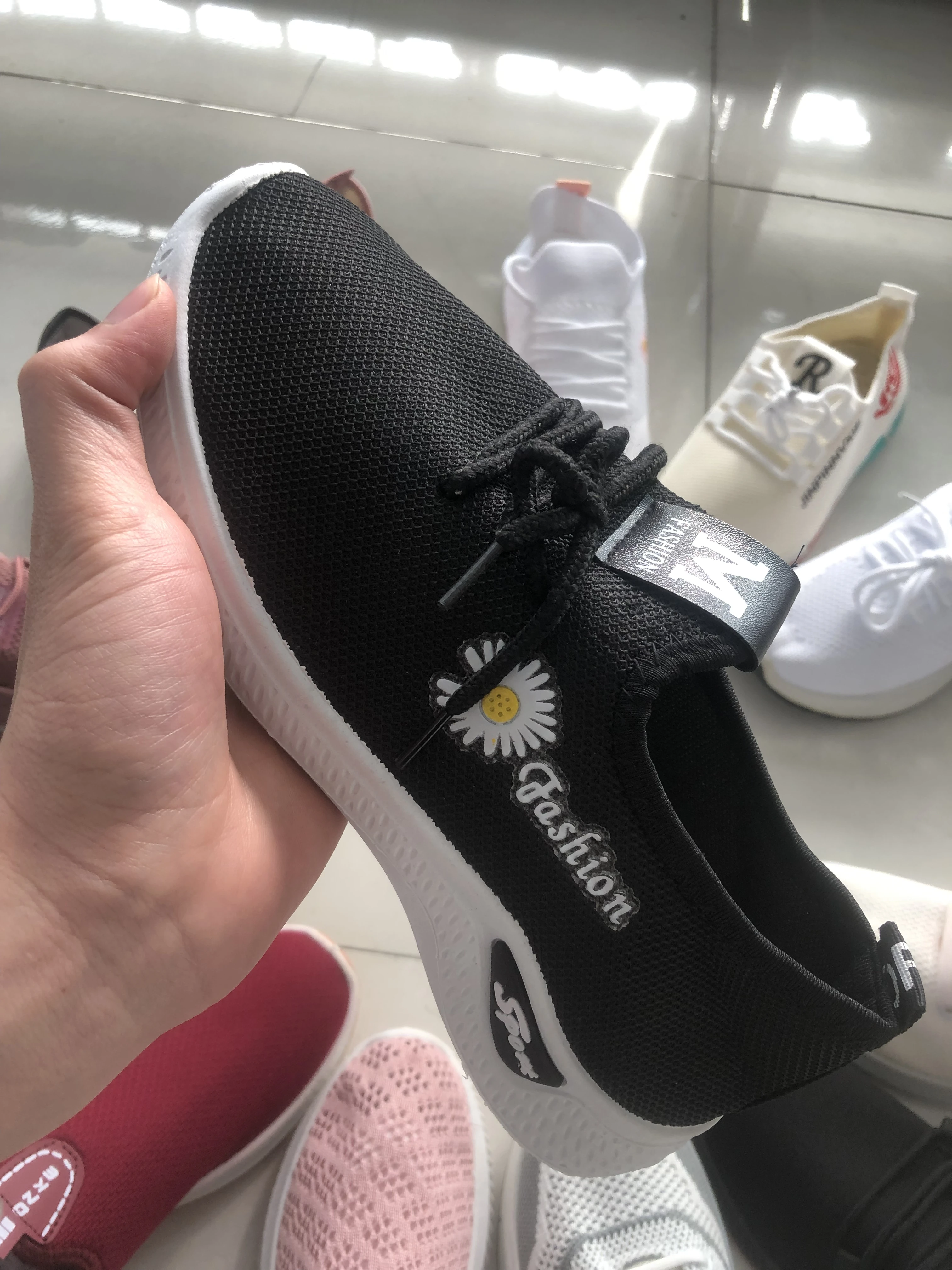 Special Price For Lady Casual Sports Shoes Cheap And New Inventory