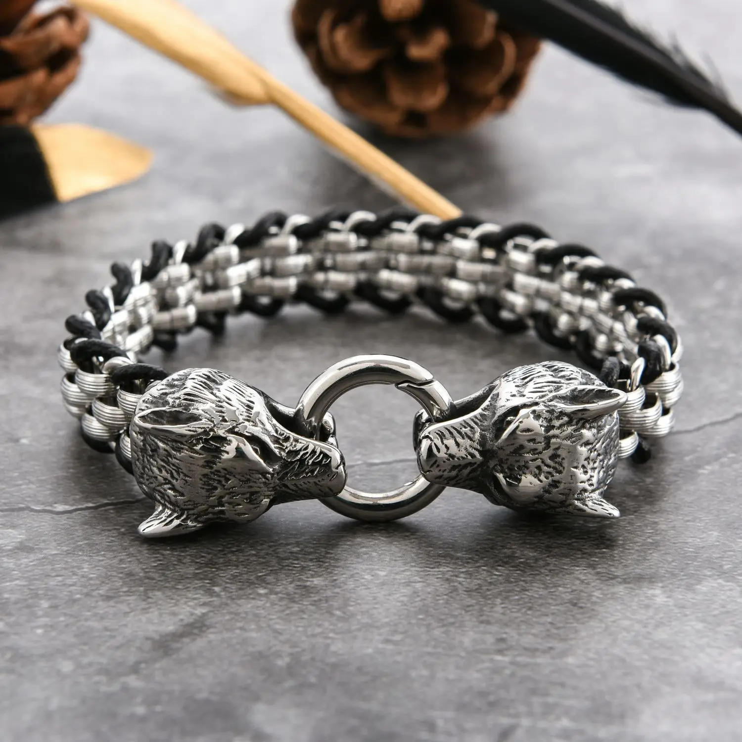 Punk Style Men's Stainless Steel Double Wolf Head Buckle Bracelet Fashion Chain for Men
