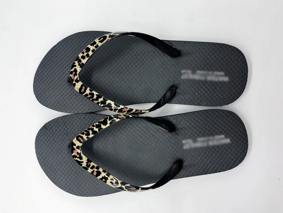 2024hot Sell Summer Film Leopard Upper Slipper for Lady Women Rubber Beach Flip Flops for Outdoor