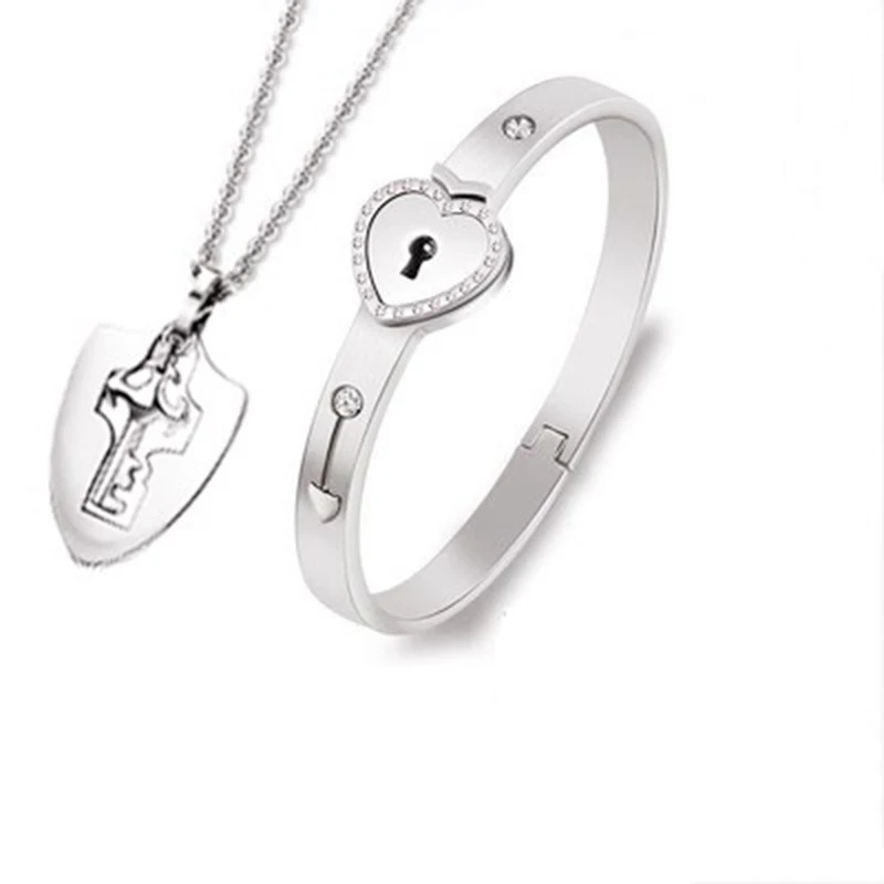 New Arriving Unique Design A Set Jewelry Fashion Titanium Steel Key