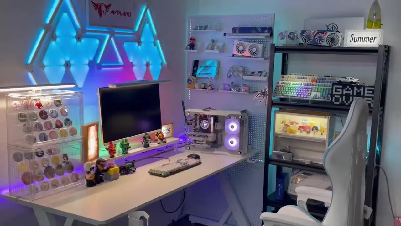 Custom Mid Tower PC Case with Anime Design for MicroATX - OEM