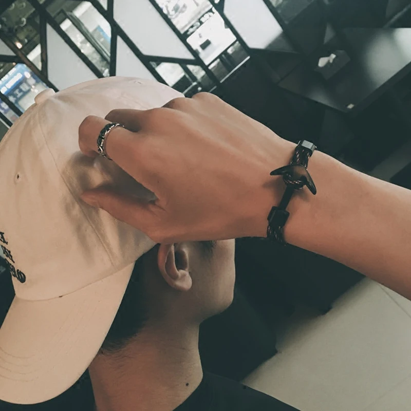 anchor bracelet (2).jpg