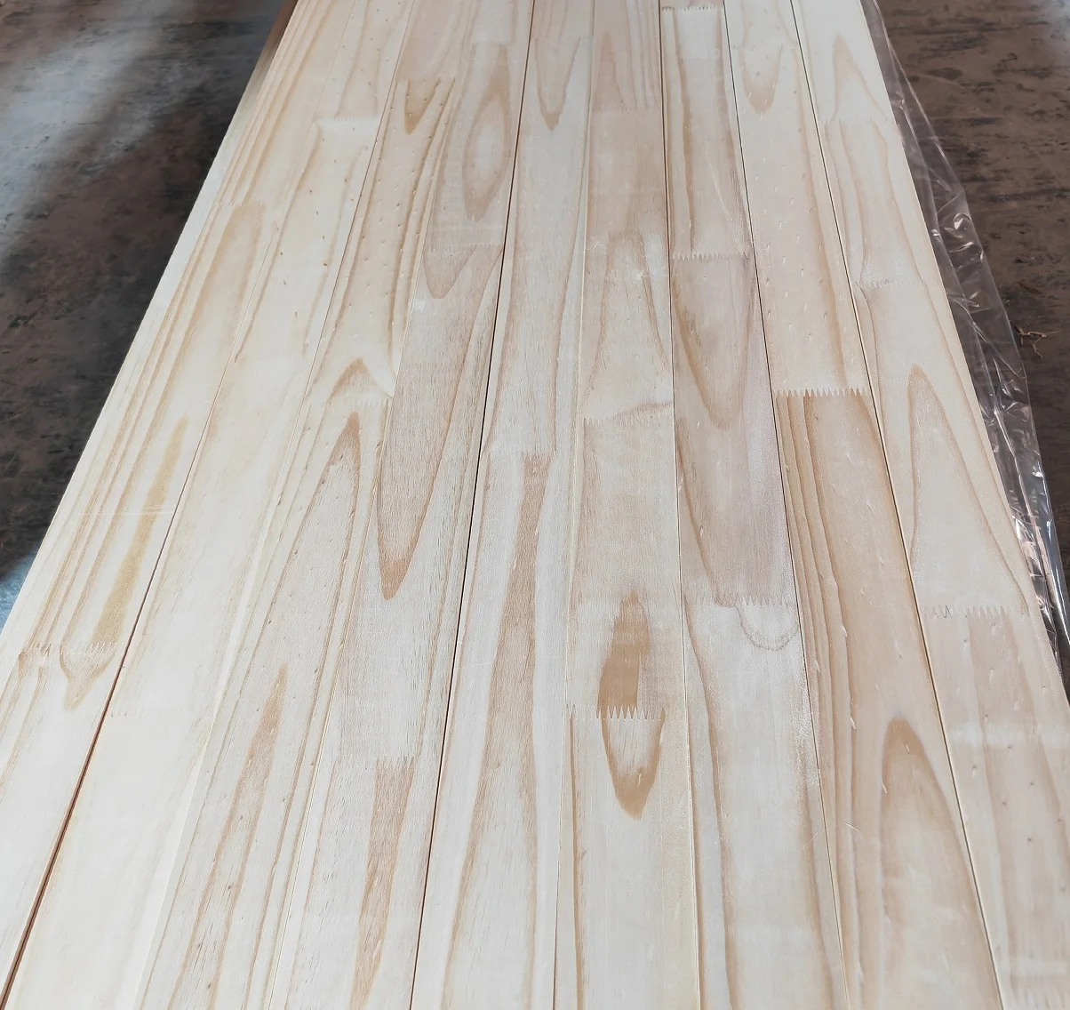 Wholesale Best Quality Construction White Pine Planks Natural Pinewood Lumber Buy Pine Board