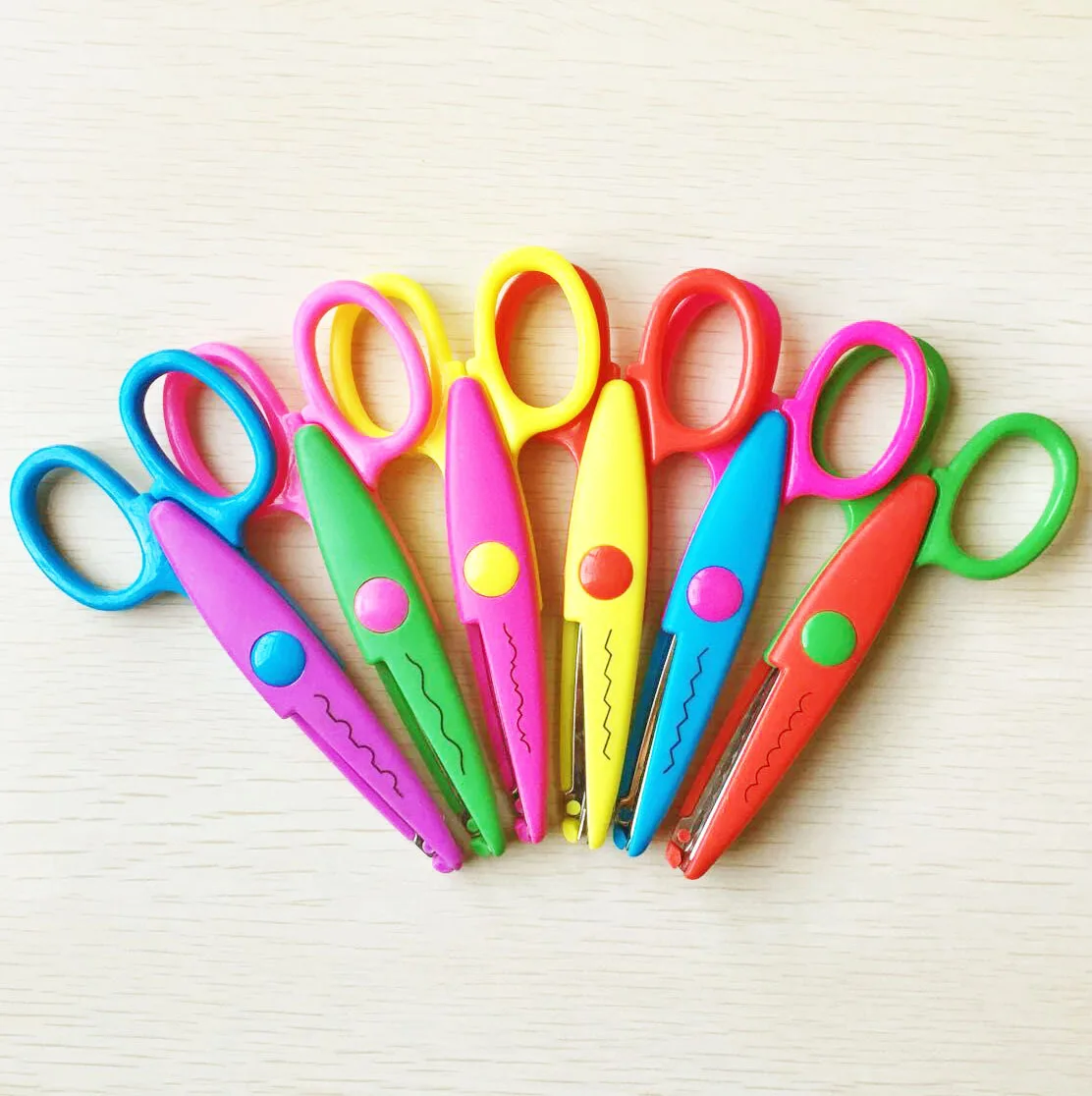 Left Handed Safety Scissors Cute Scissors School Schoolworks Scissors - Buy  Colorful Decorative Paper Edge Scissor Set Kids Scissors For Crafts