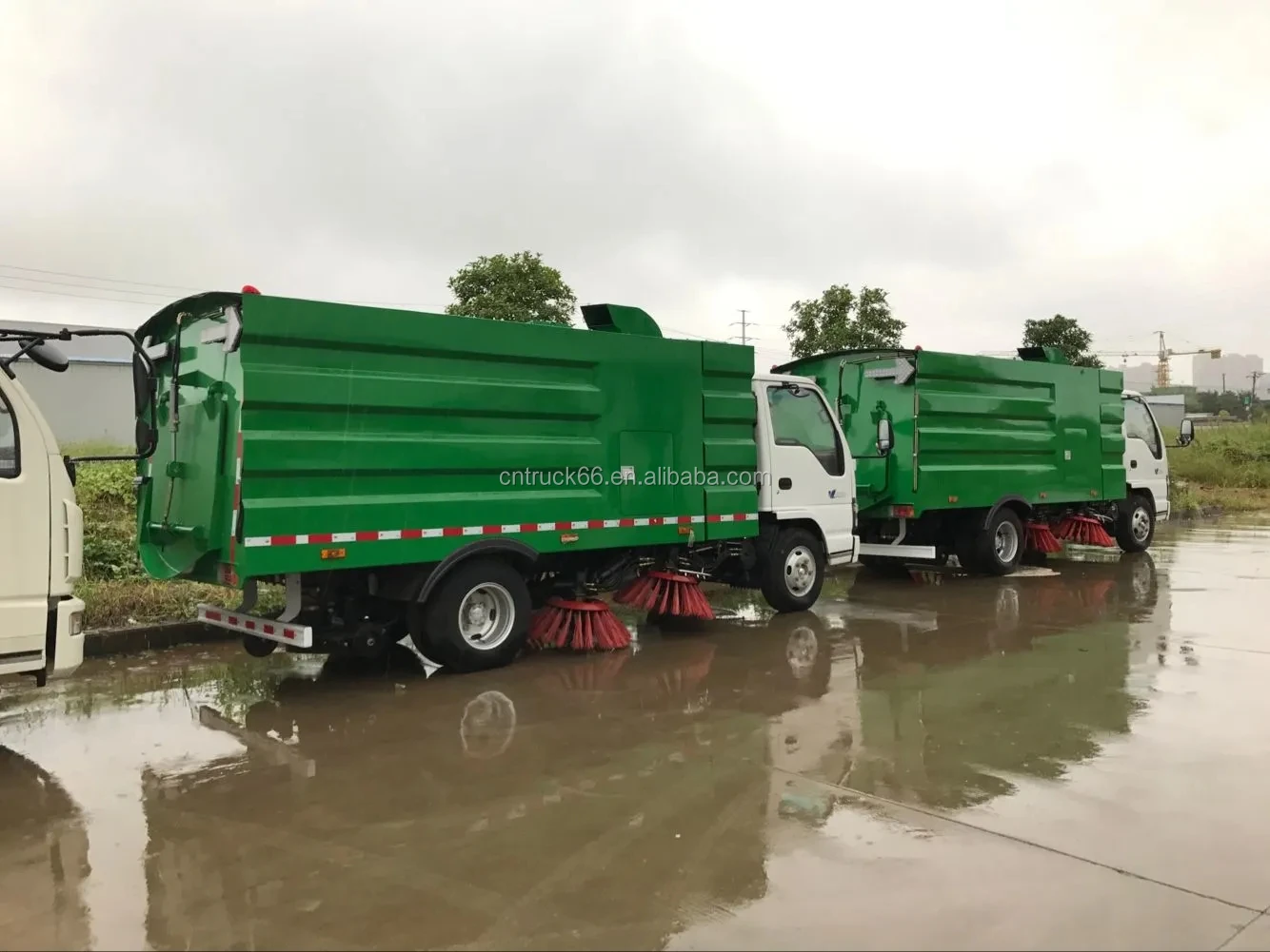 isuzu Vacuum Road Sweeper Vehicle