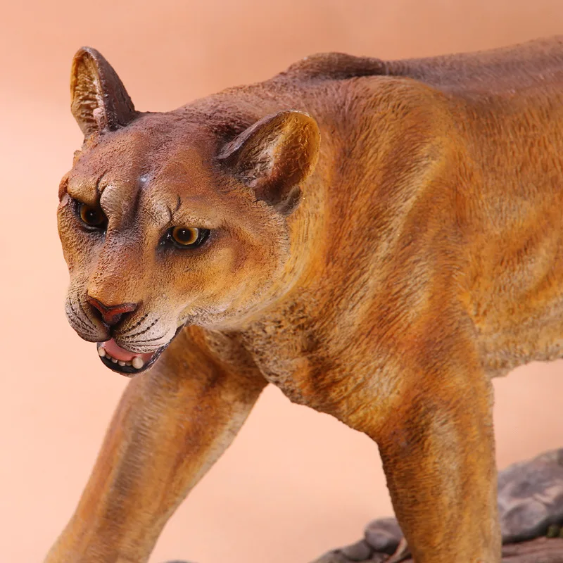 Customized Resin Plastic Giant Ornament Artwork Fiberglass Cougar