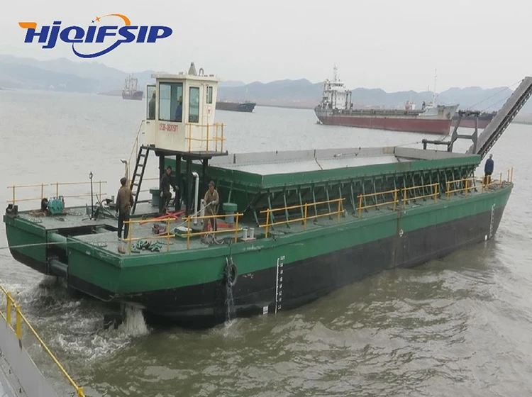 High Efficient Capacity 300 Ton Sand Transportation Boat For