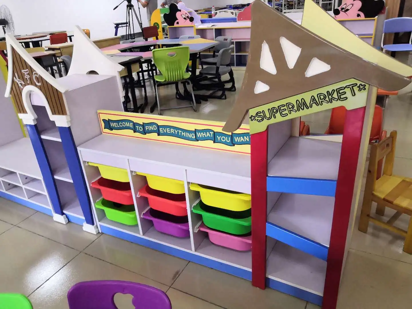 New Design Kindergarten Children Daycare Bookcase/ Bookshelf