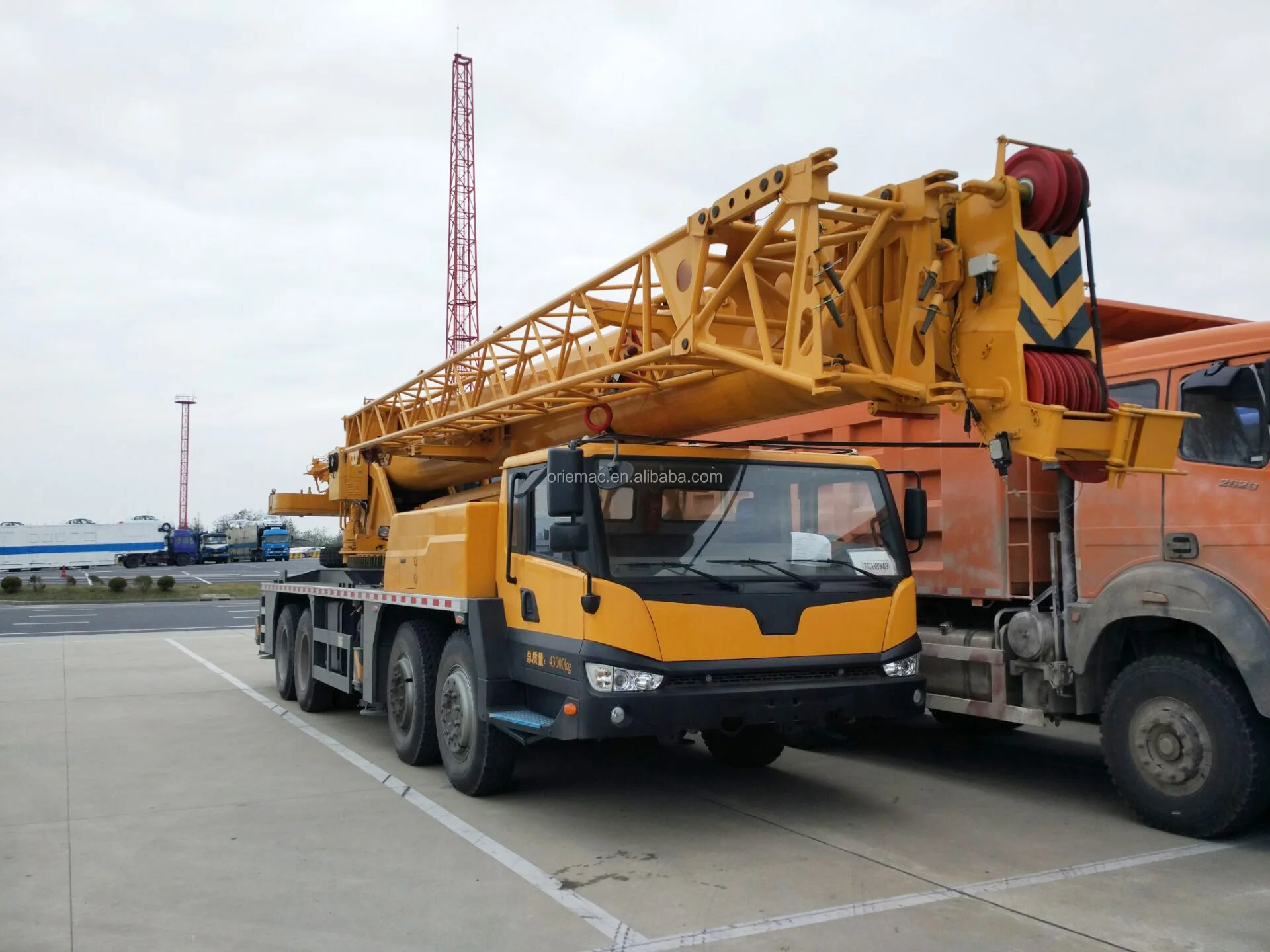 New 70 Ton Heavy Lifting Crane Hydraulic Lifting Truck Mobile Crane 