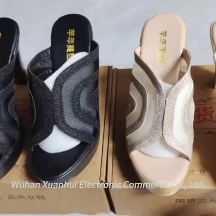 Xuanhui Size 43 Luxury New Styles High Quality Gold Shoes