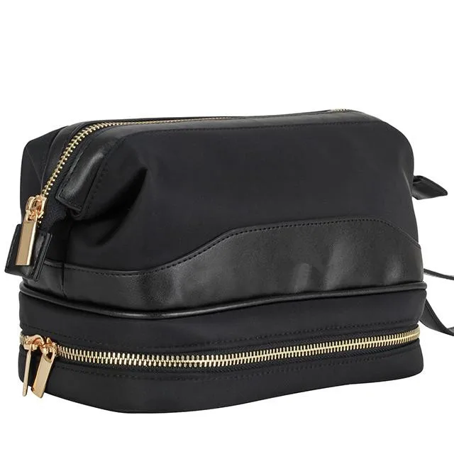 toiletry bag (3).jpg