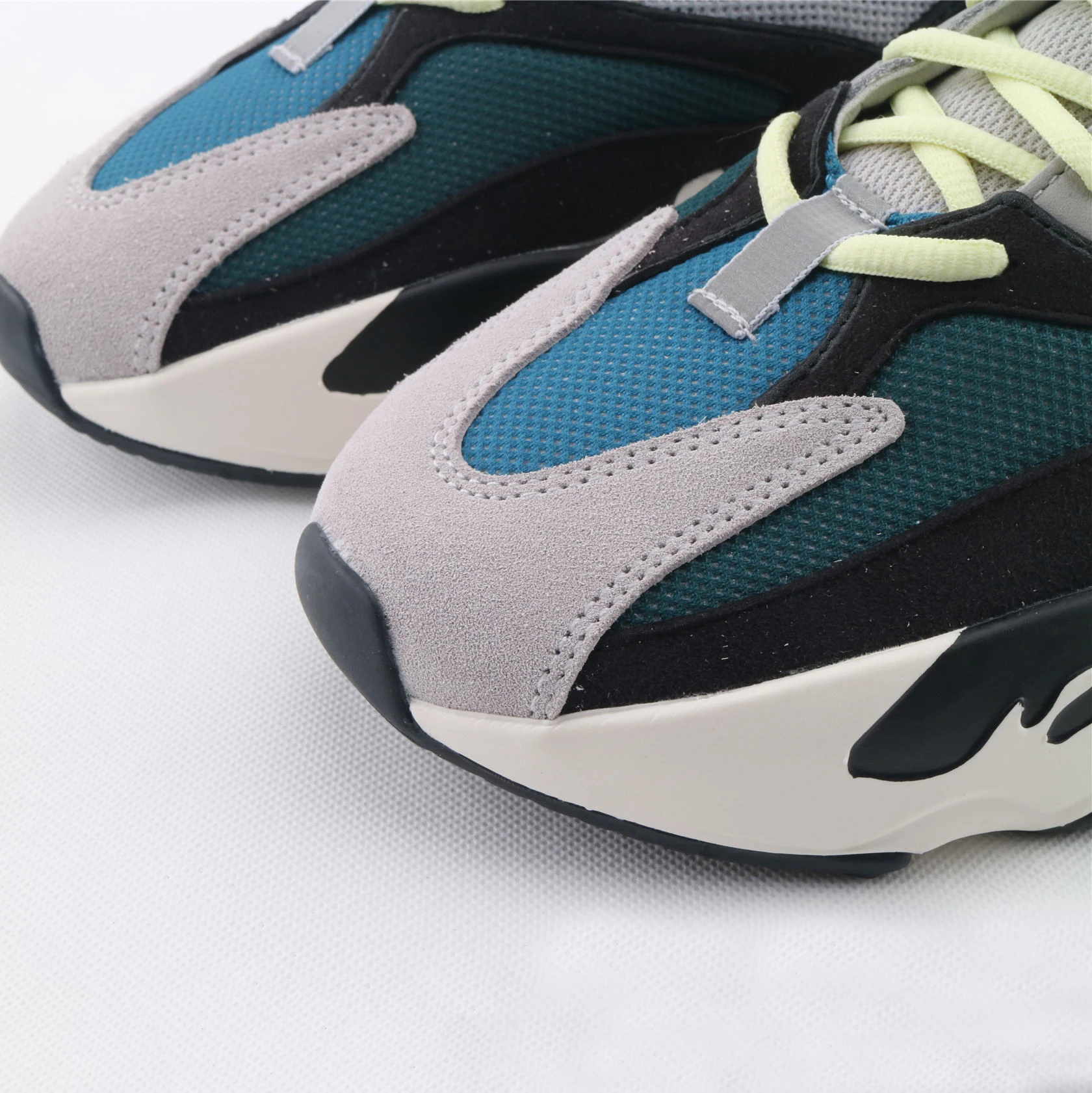 Original Yeezy Azael 700 V3 Running Shoes Casual Sport Shoes Sneakers ...