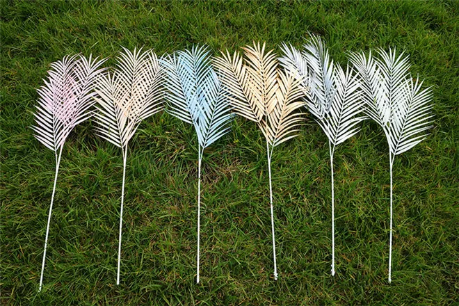 Hot Sale Artificial Plastic Plant Palm Leaves For Outdoor Decoration