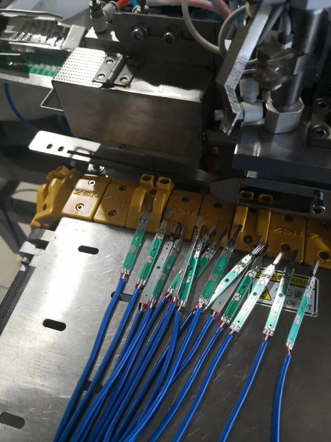 Usb Cable Manufacturing Equipment Automatic Usb Connector Led Chips