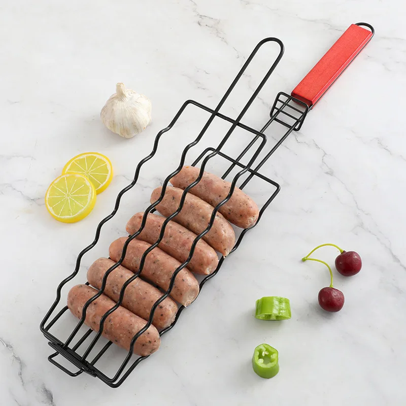 Outdoor Wooden Handle Metal Grill Basket Non-Stick Hot Dog Sausage Grilling Net Multi-Functional Camping BBQ Tool supplier