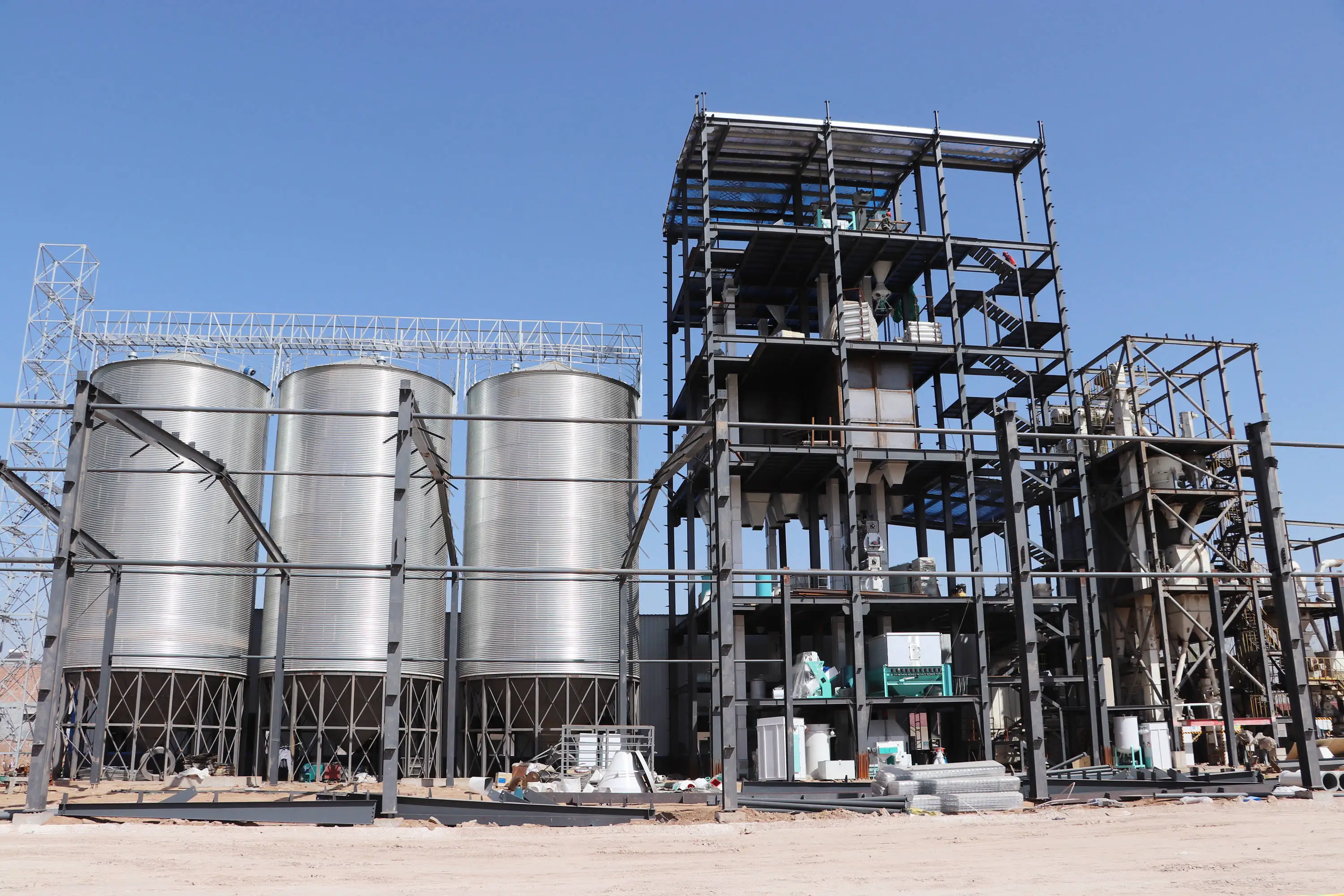 工厂供应商 10 t/h 牛鸡猪羊饲料颗粒生产线