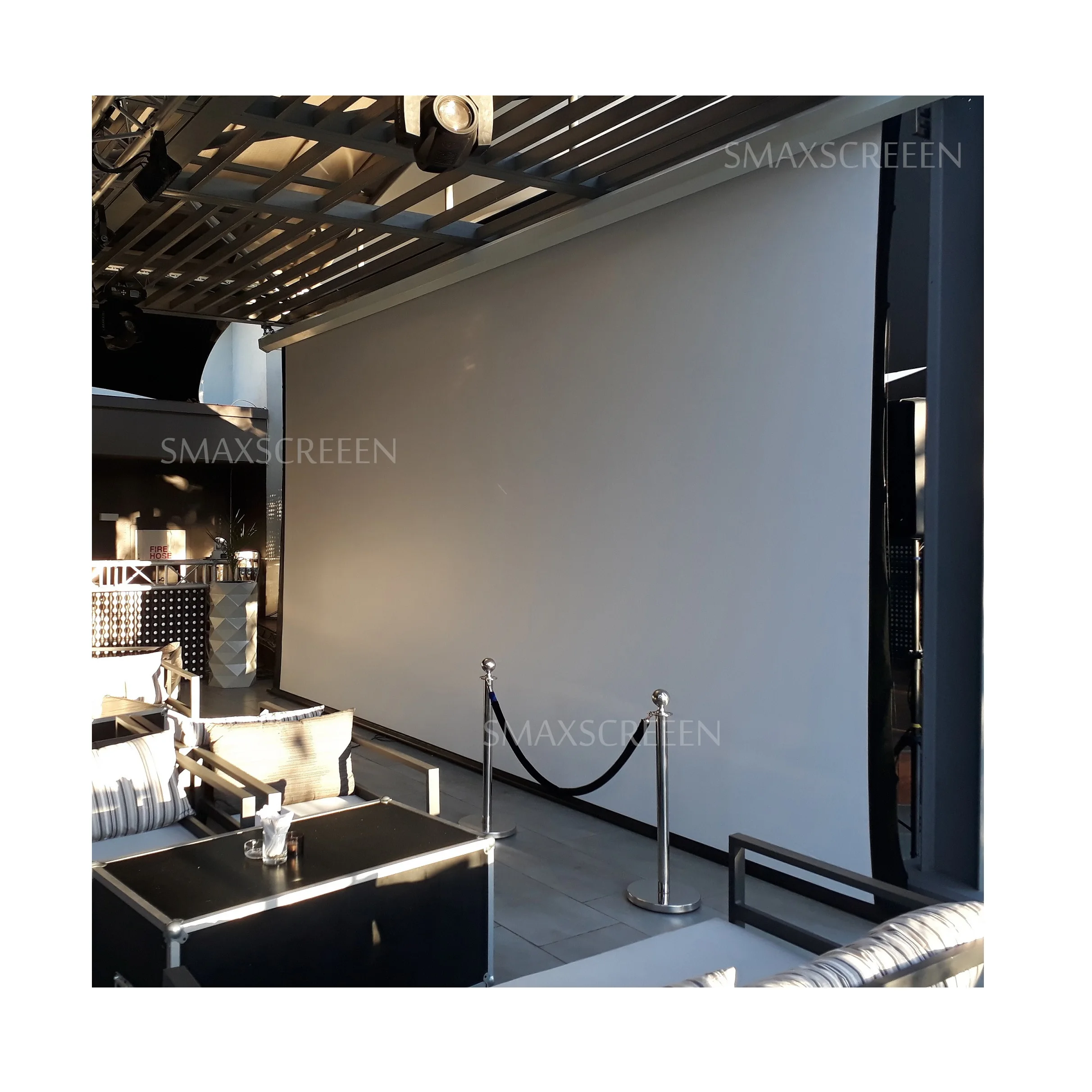 300 inch projector screen