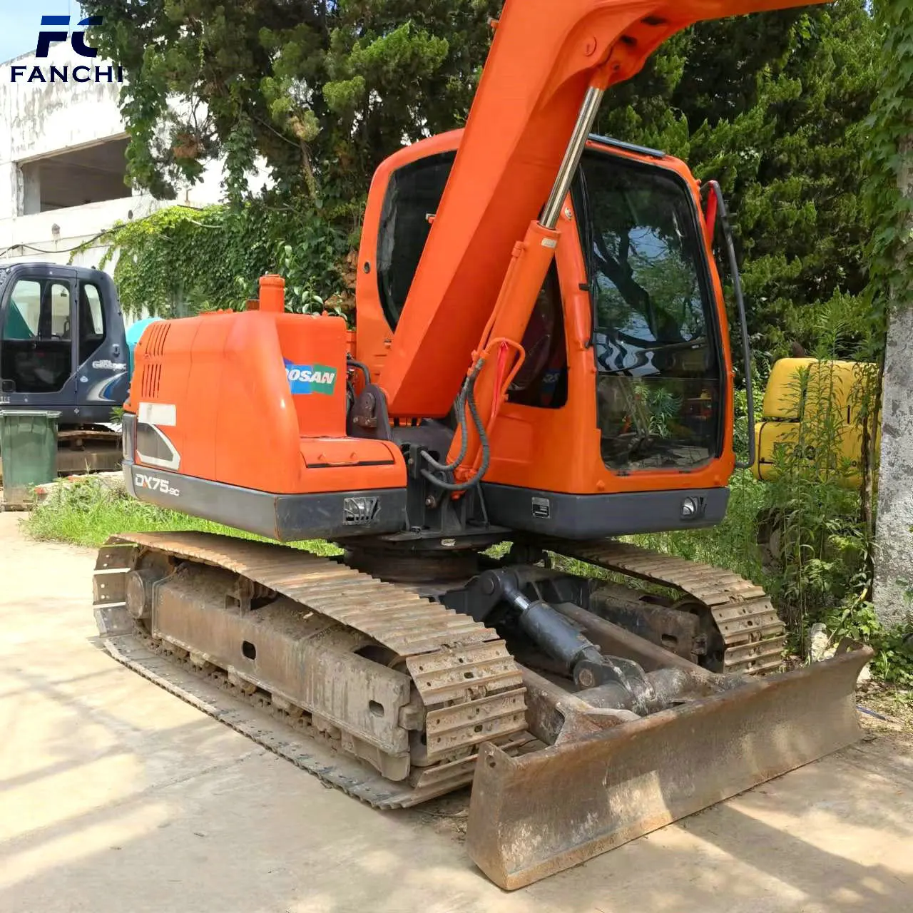 Small Used Excavator Doosan Dx75-9 Used Crawler Excavator Dx75 ...