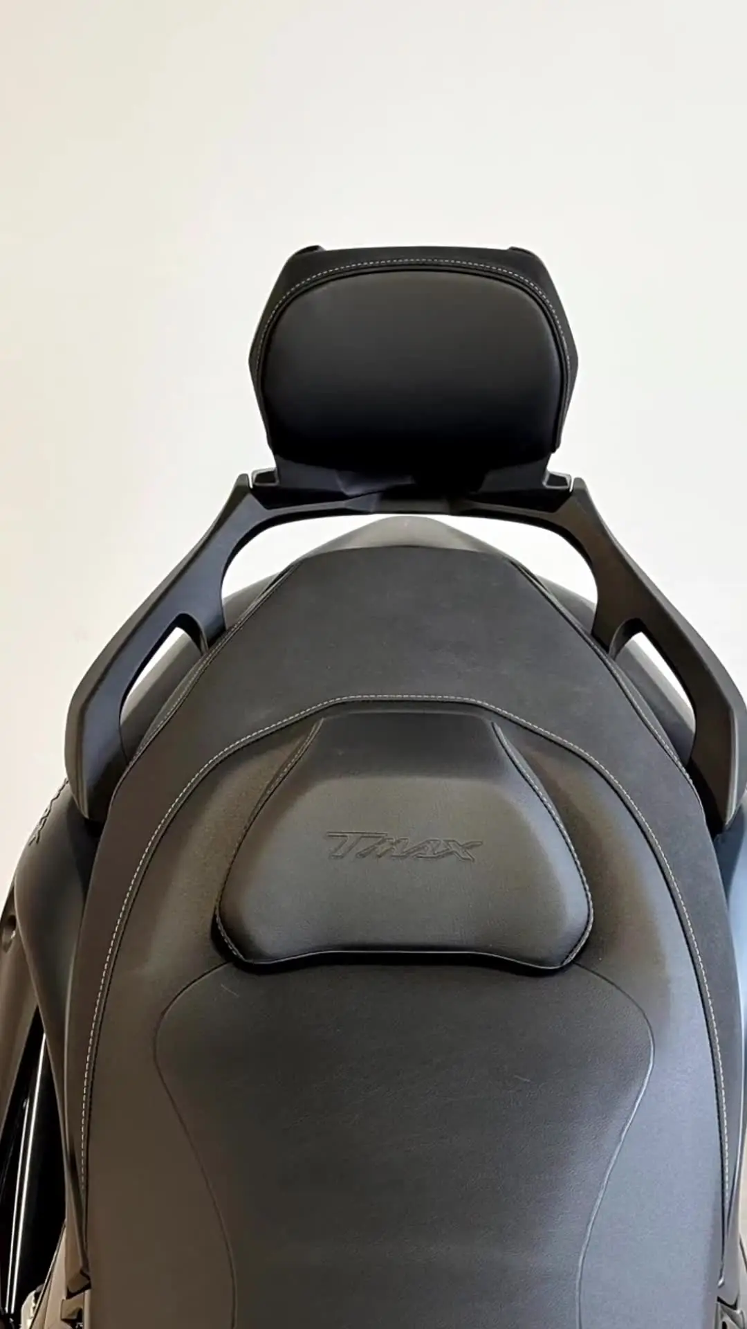 Upgrade Your Yamaha TMAX 560/530 with SWEER Seats & Backrests