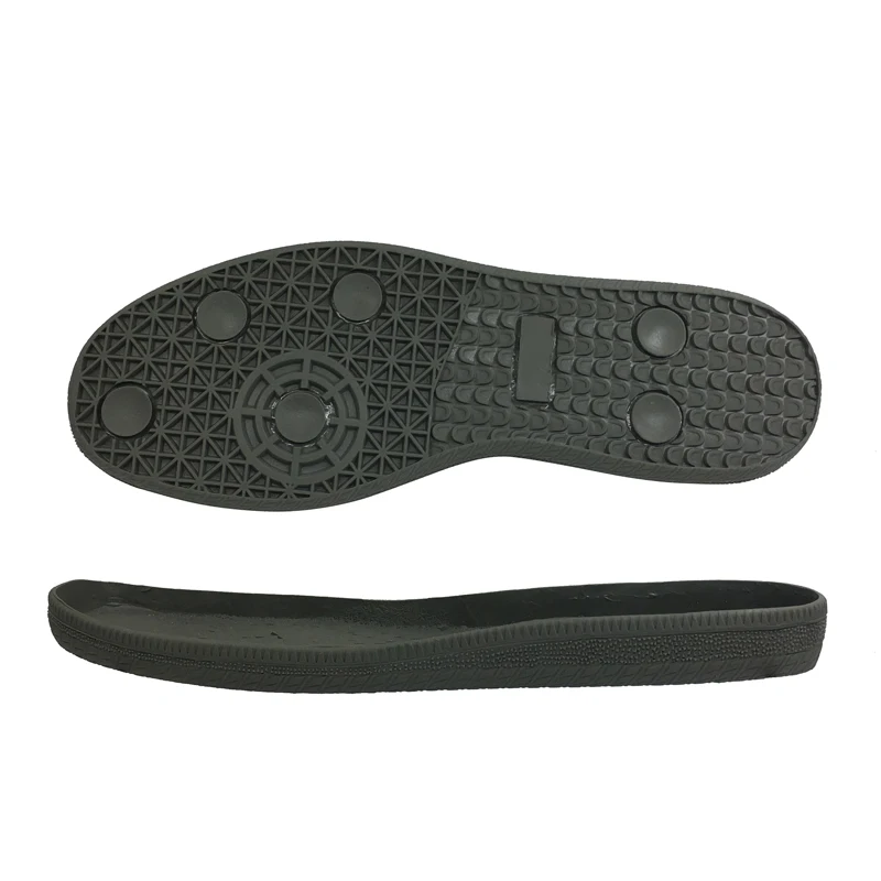 sapato com solado de borracha