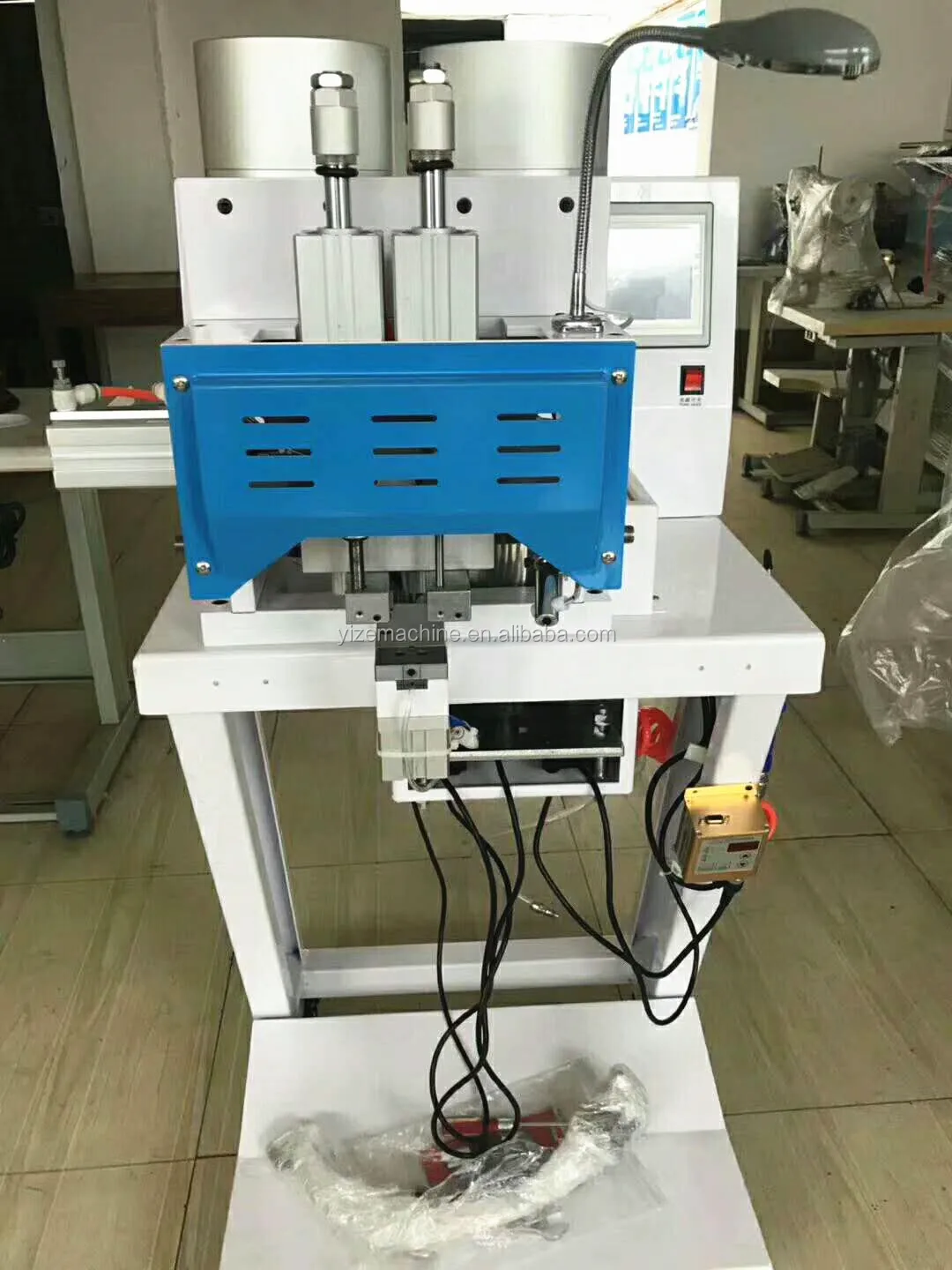 Automatic Round Nail Bead Rivet Attachment Fixing Machine Abnormal