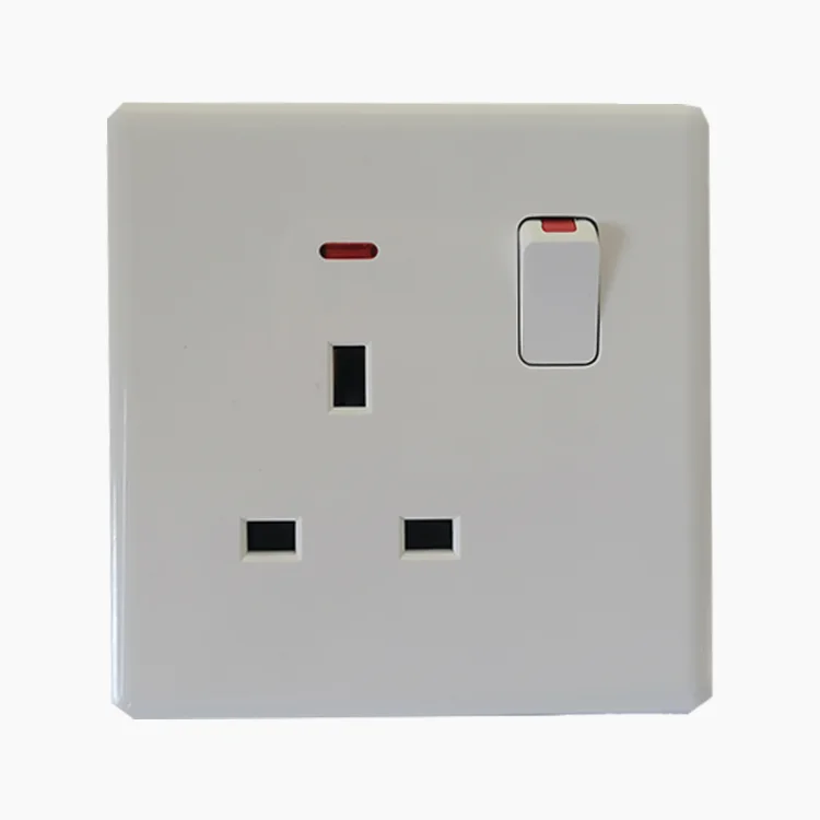 Factory Direct British Wall Mounted Electrical Switch Socket PC Panel White Wall Switches 13A UK Power Socket Outlet