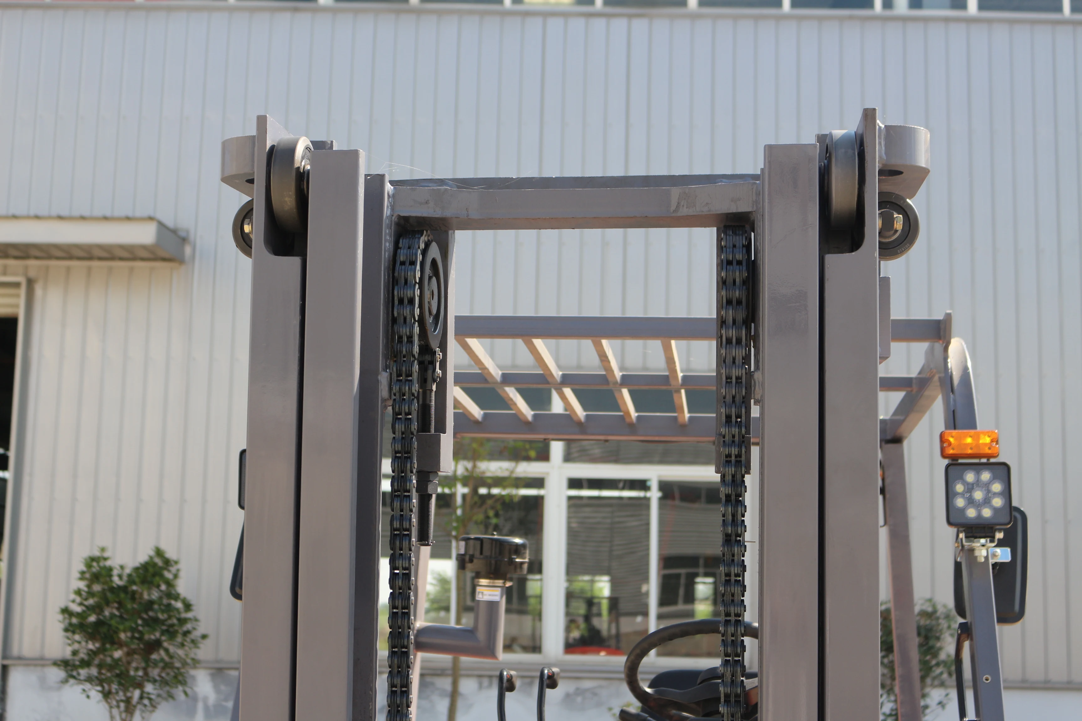 Hed8265f463bb414794fe4e3b8cc9c4d4i