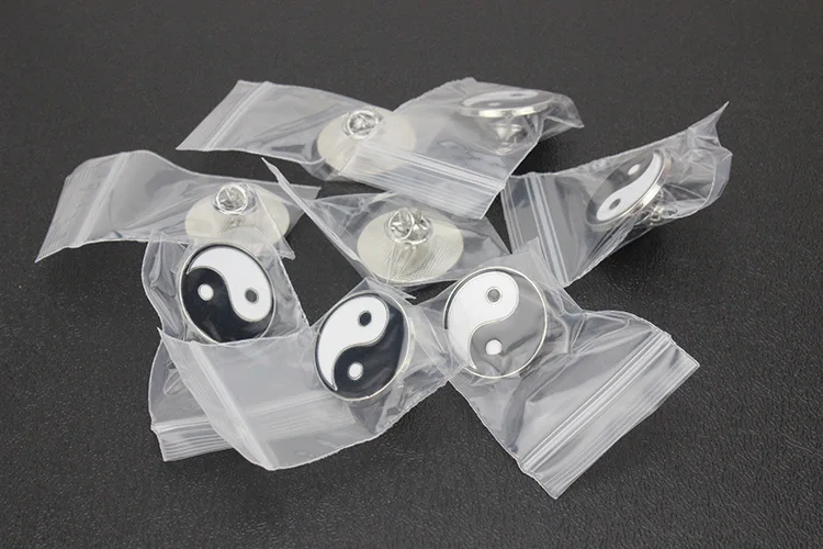 chinese traditional yin yang tai chi bagua brooch