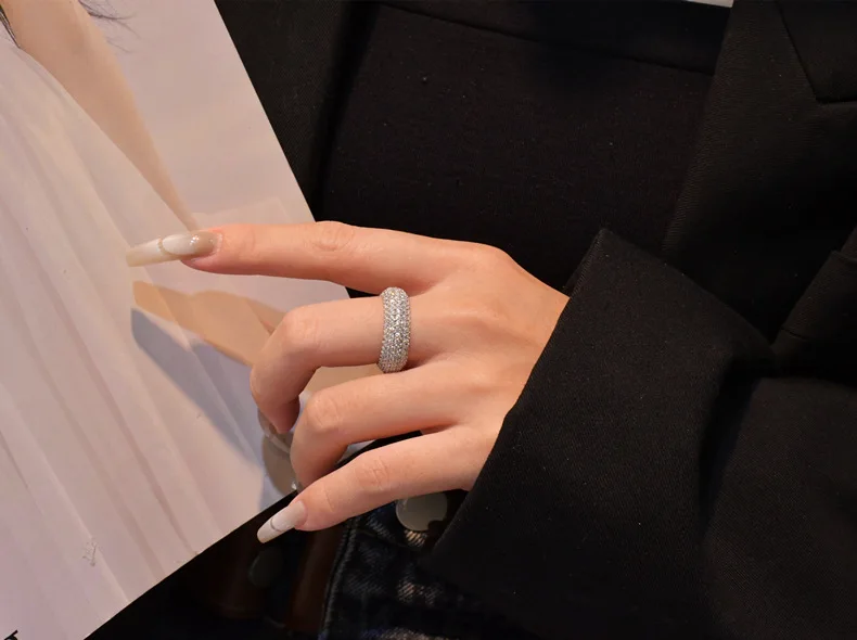 Luxury 925 Silver Micro-Inlaid Lab Diamond Ring Five-Rank Full Diamond with Arc Geometry Pattern for Anniversaries