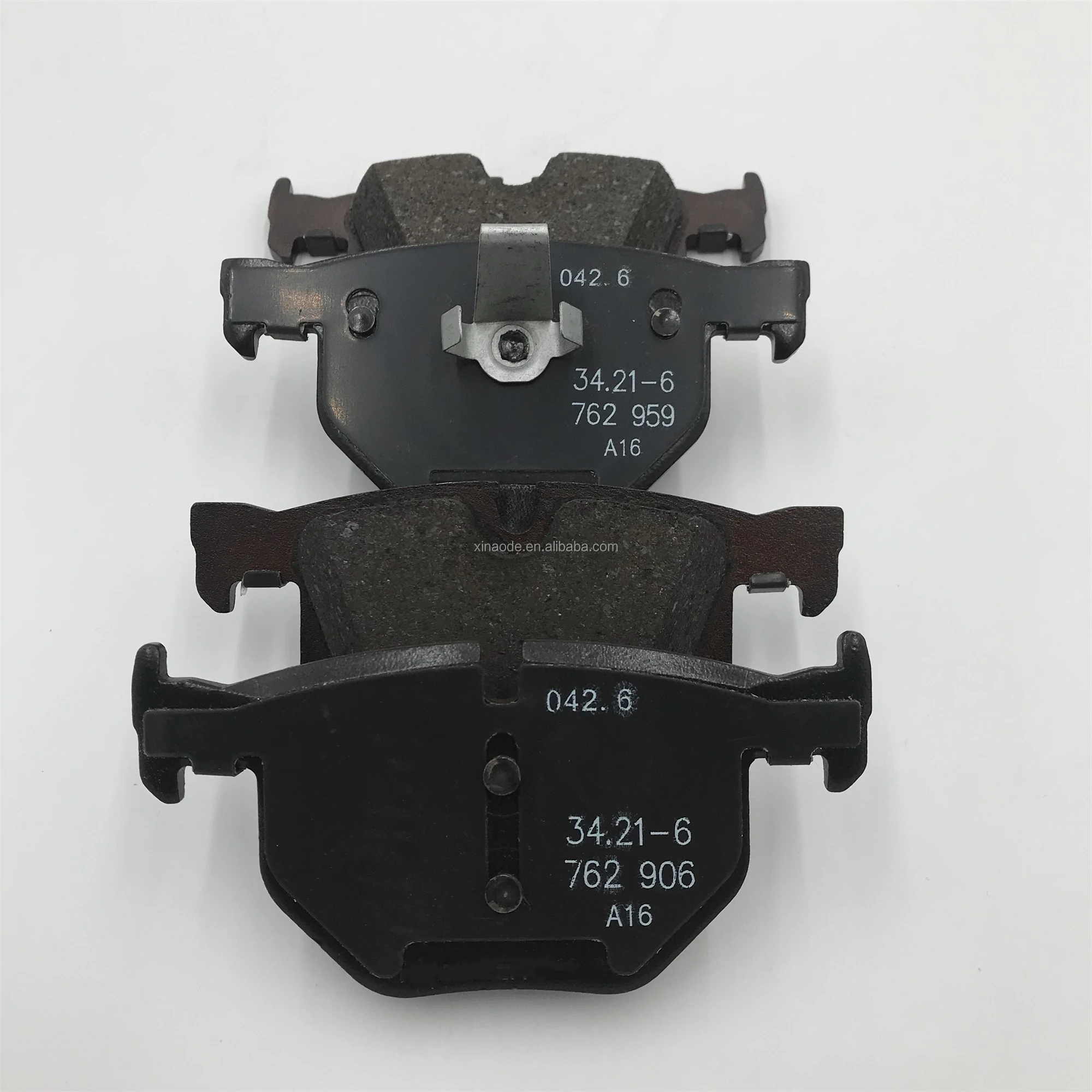 E60 E90 E66 E70 Rear Brake Pad For Bmw E65 E61 F11 F15 F25 F16 F18 Rear