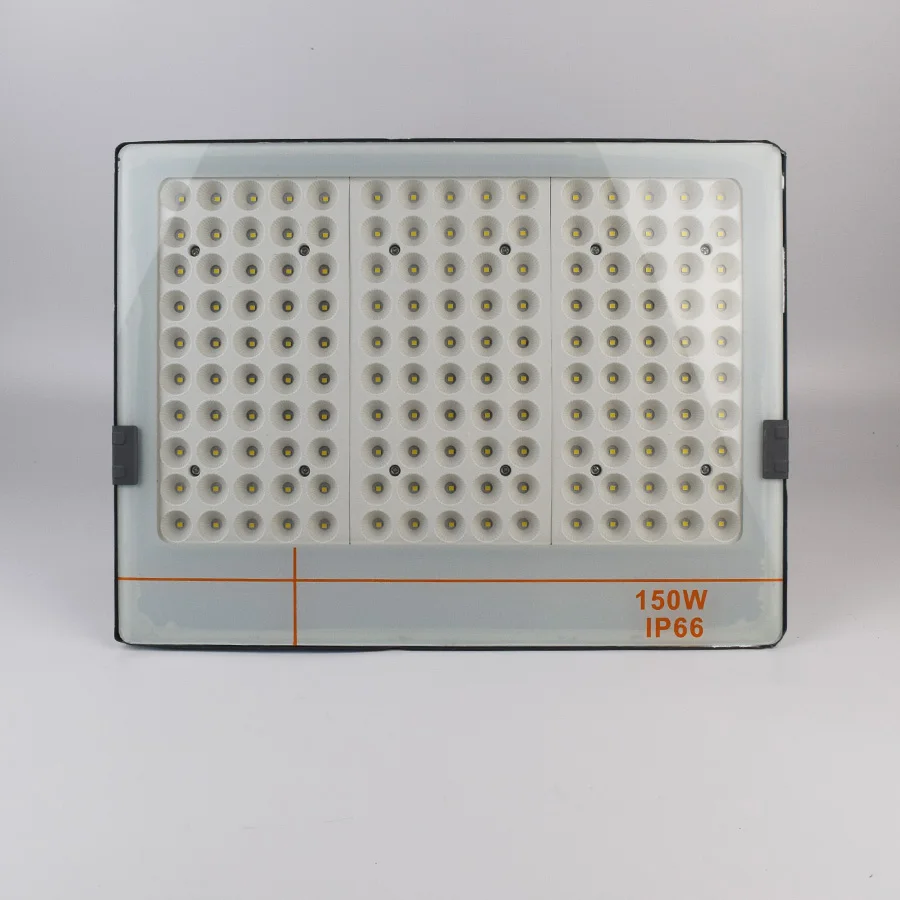 Flood Light31.jpg
