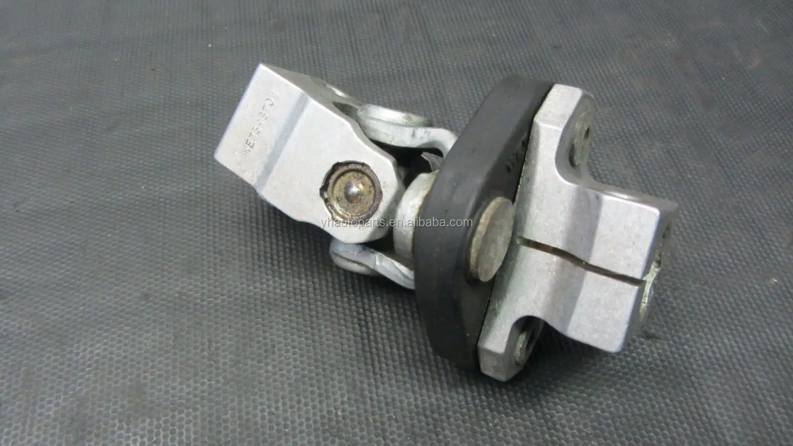 Steering Column Shaft Joint For Mercedes W208 Clk320 Clk430 98-02 Lower ...