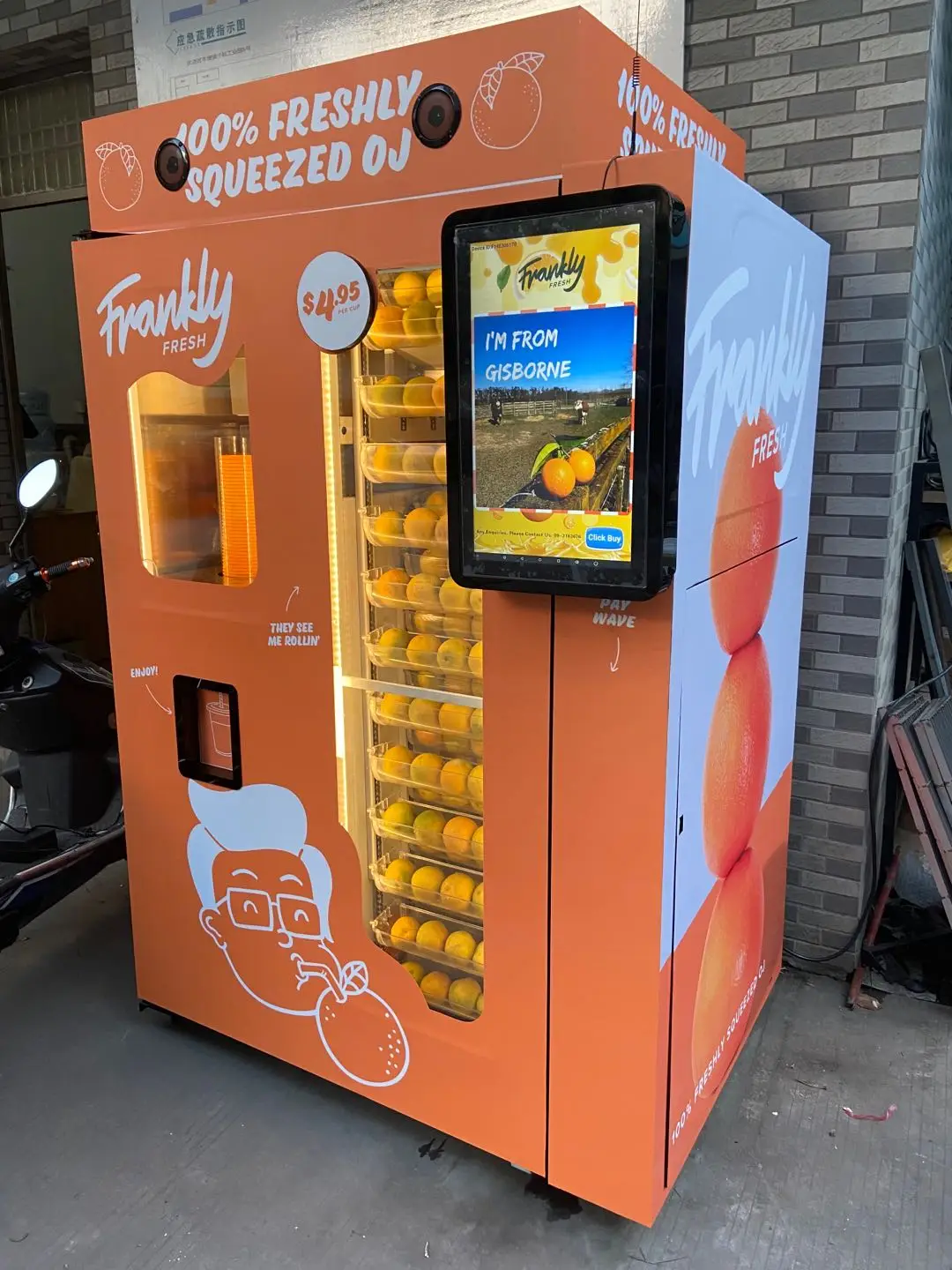 Orange Vending Machine Coin Operated Connected With Wifi For Sale